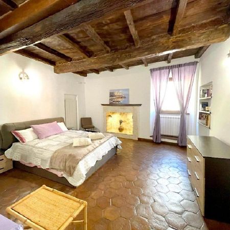 Casa Del Glicine-Monolocale Centro Storico Con Parcheggio Gratuito, E Self Check-In Apartment Bagnoregio Exterior photo